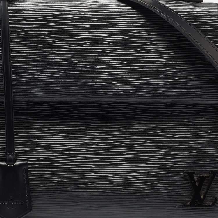 مملوكة مسبقًا  Louis Vuitton Black Epi Leather Cluny BB Bag