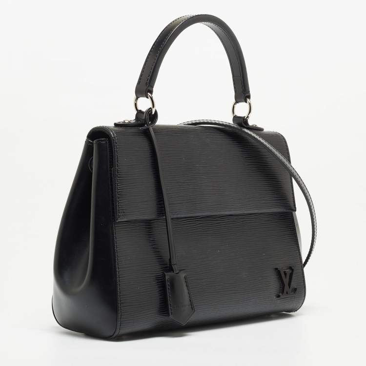 مملوكة مسبقًا  Louis Vuitton Black Epi Leather Cluny BB Bag