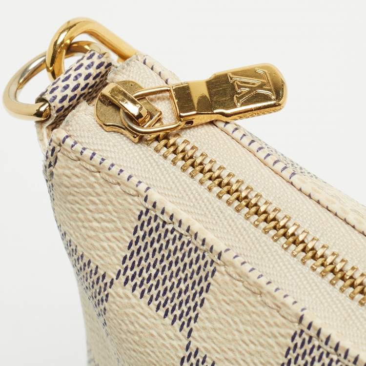 مملوكة مسبقًا Louis Vuitton Damier Azur Canvas Pochette Accessoires Bag