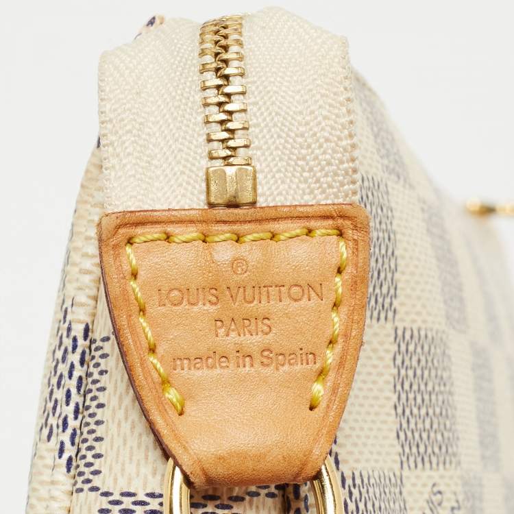 مملوكة مسبقًا Louis Vuitton Damier Azur Canvas Pochette Accessoires Bag