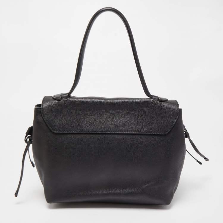Pre Owned Louis Vuitton Black Leather Lockme MM Bag