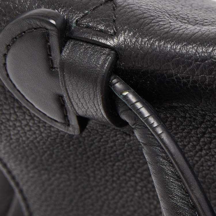 Pre Owned Louis Vuitton Black Leather Lockme MM Bag