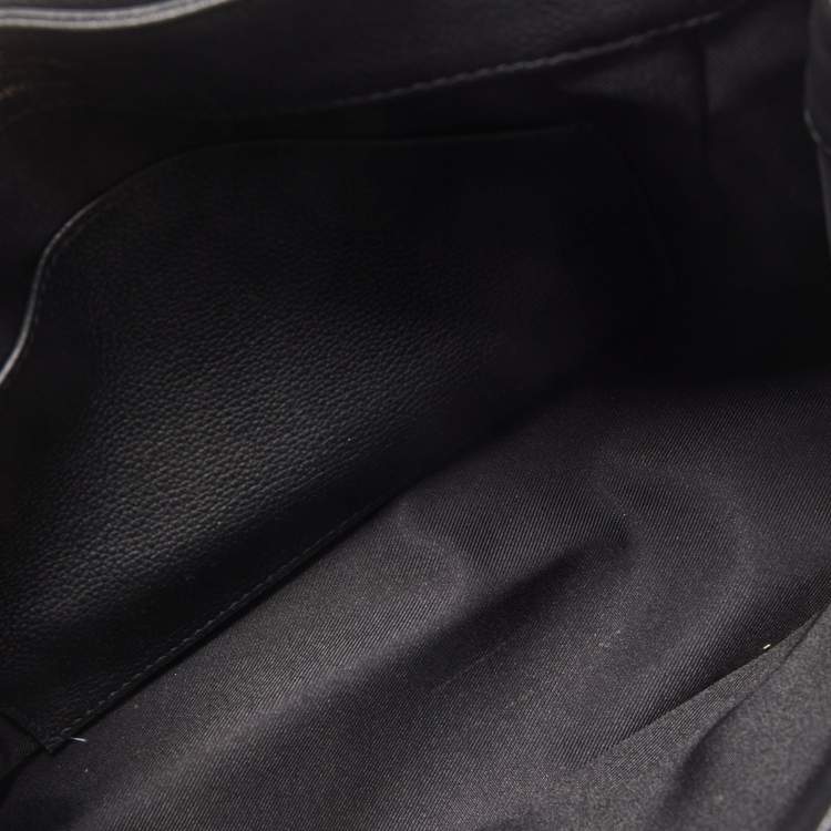 Pre Owned Louis Vuitton Black Leather Lockme MM Bag