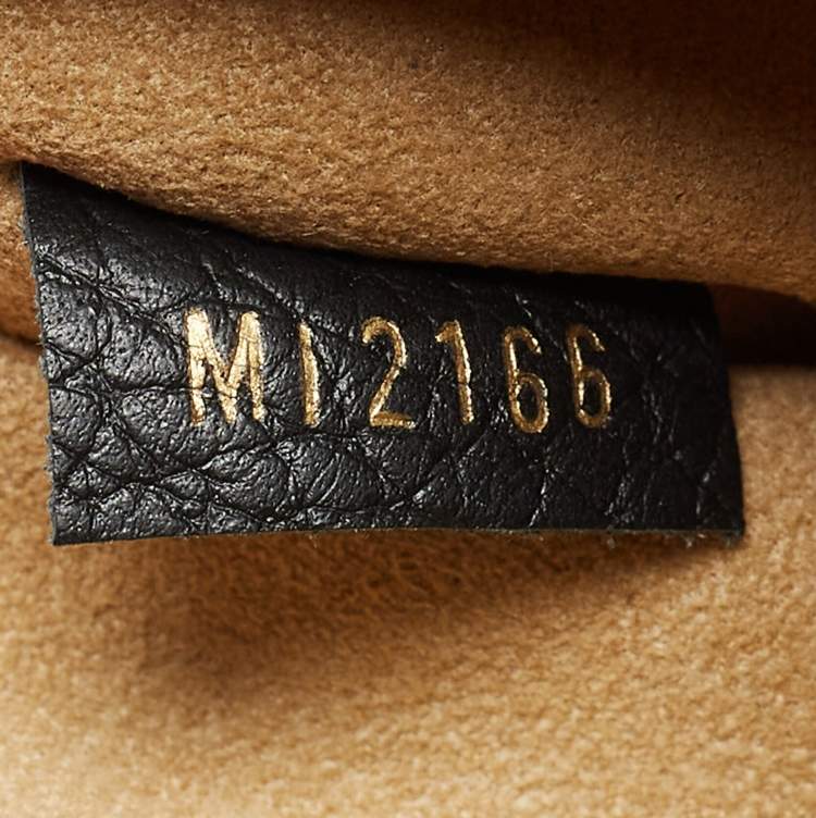 Pre Owned Louis Vuitton Black Leather Volta Bag