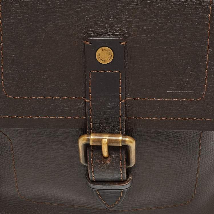 Pre Owned Louis Vuitton Coffee Utah Leather Yuma Small Messenger Bag