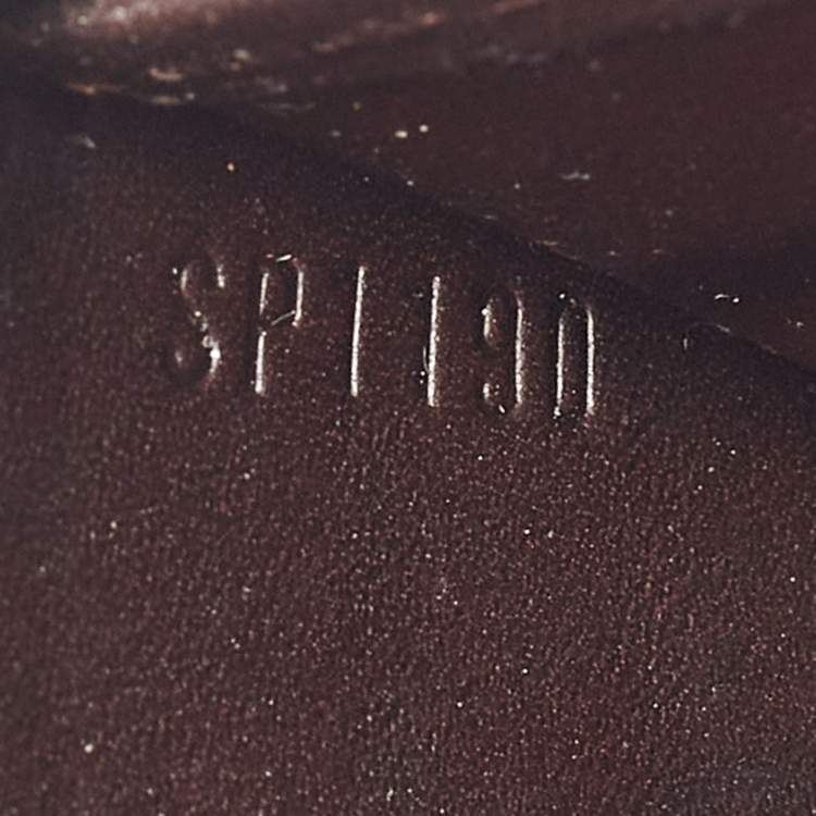 Pre Owned Louis Vuitton Amarante Monogram Vernis Zippy Wallet  