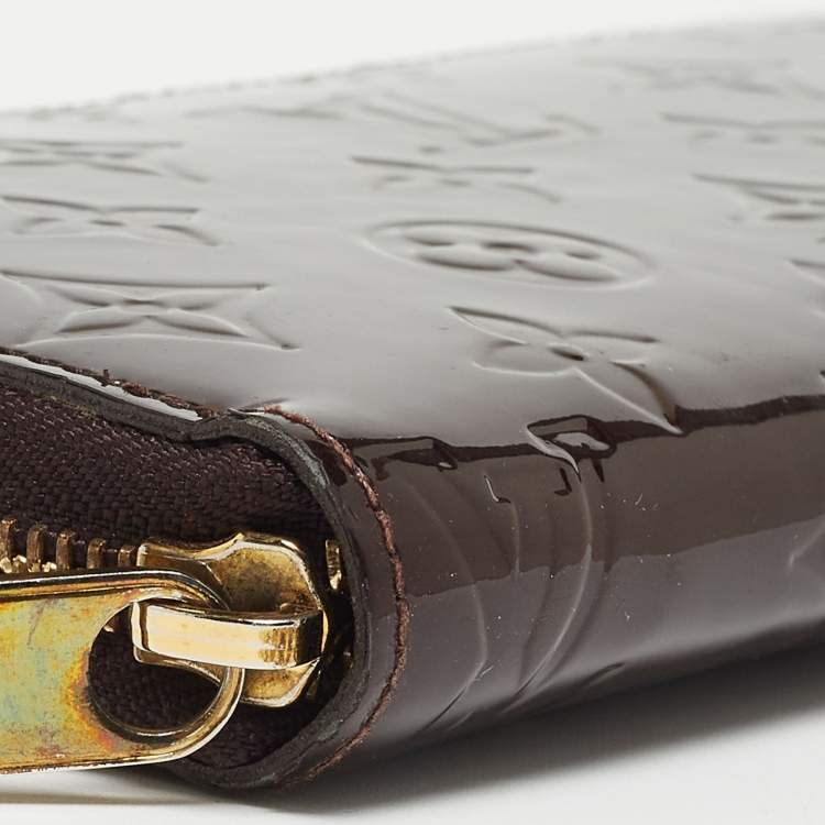 Pre Owned Louis Vuitton Amarante Monogram Vernis Zippy Wallet  
