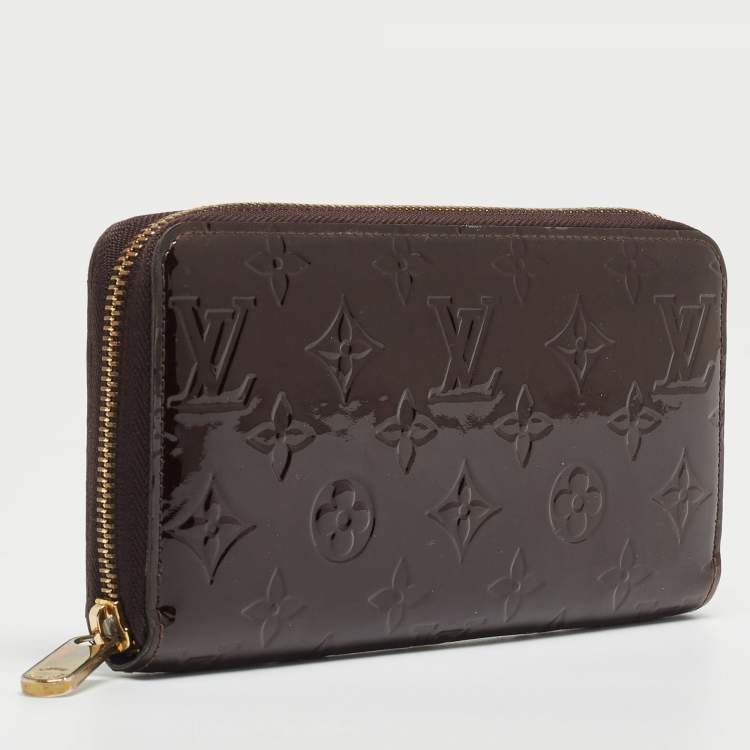Pre Owned Louis Vuitton Amarante Monogram Vernis Zippy Wallet  