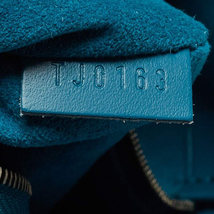 Pre Owned Louis Vuitton Cyan Epi Leather Noe Bag