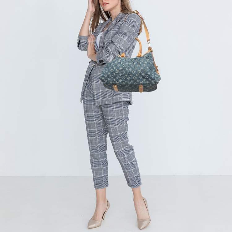 Pre Owned Louis Vuitton Blue Monogram Denim Neo Cabby MM Bag