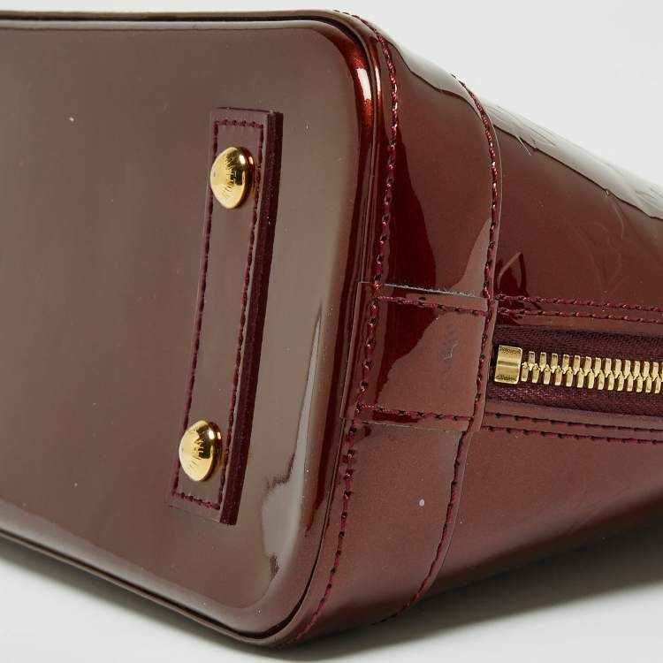 مملوكة مسبقًا Louis Vuitton Amarante Monogram Vernis Alma BB Bag