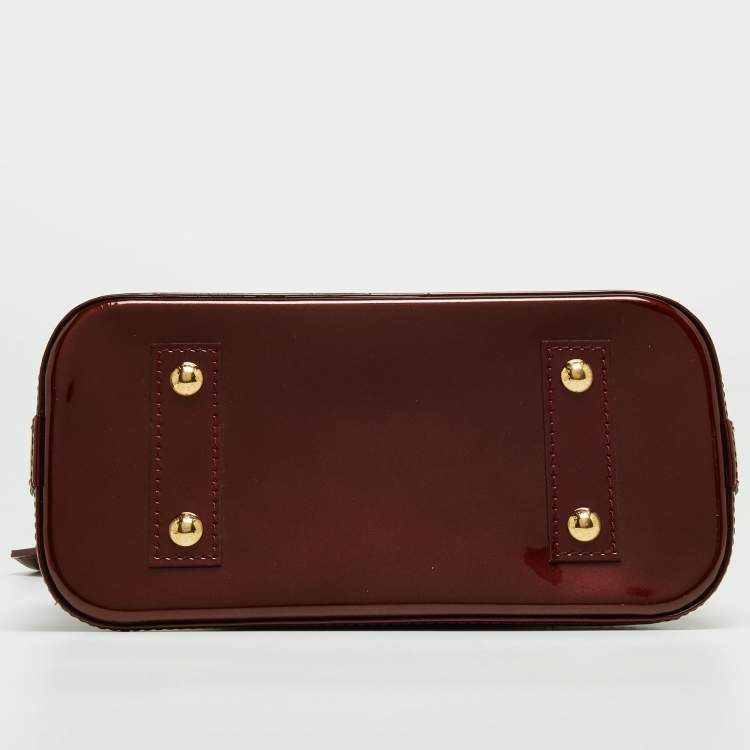 مملوكة مسبقًا Louis Vuitton Amarante Monogram Vernis Alma BB Bag