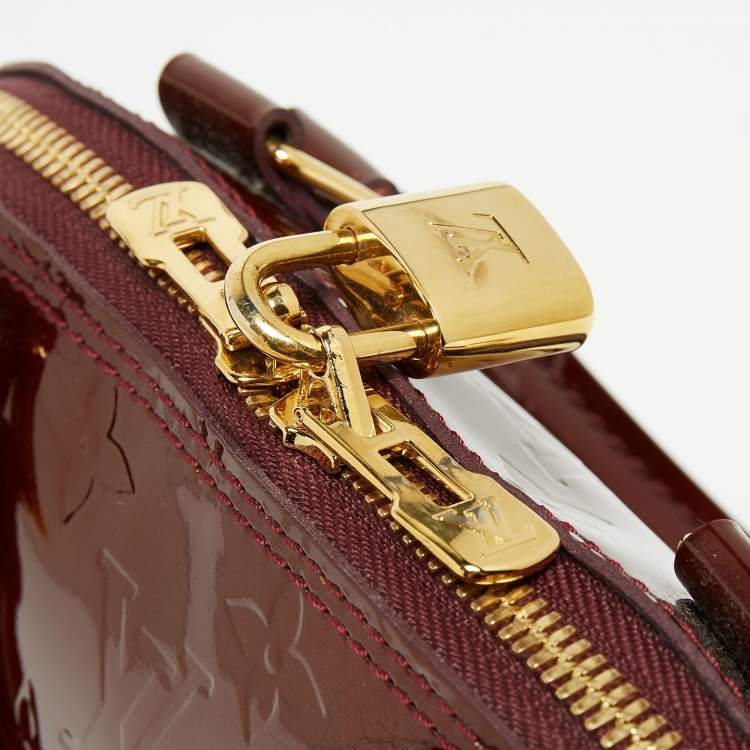مملوكة مسبقًا Louis Vuitton Amarante Monogram Vernis Alma BB Bag