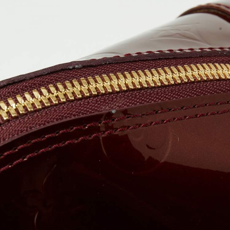 مملوكة مسبقًا Louis Vuitton Amarante Monogram Vernis Alma BB Bag