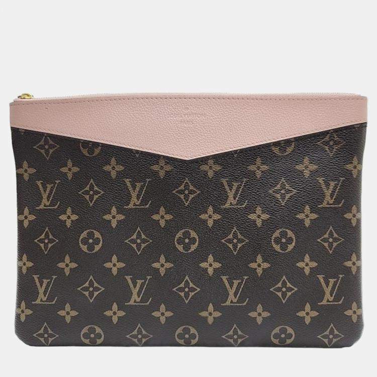 Louis Vuitton Monogram Daily Clutch Louis Vuitton TLC