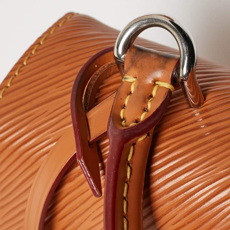 Pre Owned Louis Vuitton Gold Honey Epi Leather Mini Cluny Bag