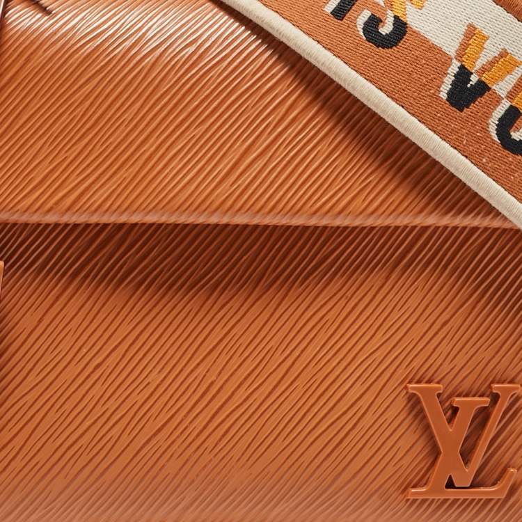 Pre Owned Louis Vuitton Gold Honey Epi Leather Mini Cluny Bag