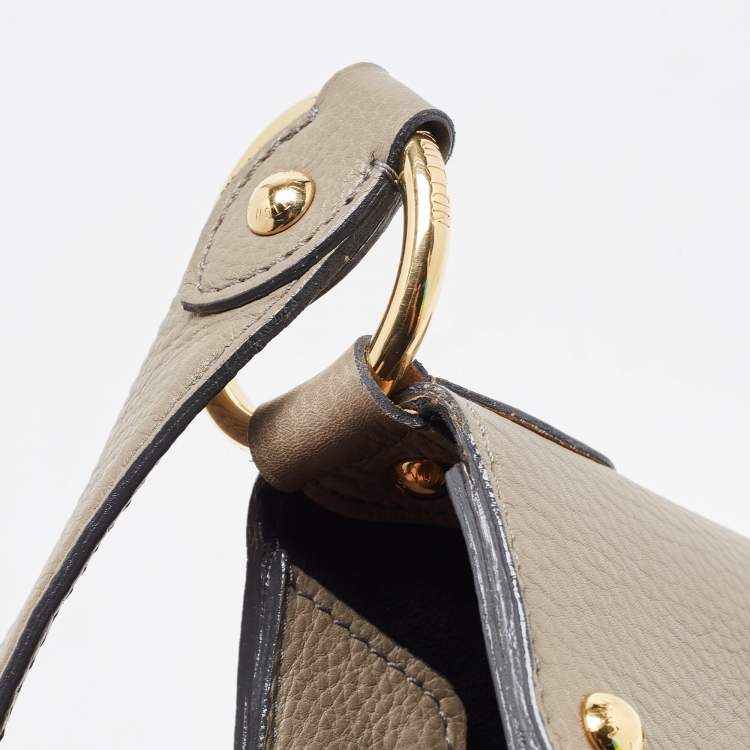Pre Owned Louis Vuitton Grey Monogram Mahina Leather Solar PM Bag