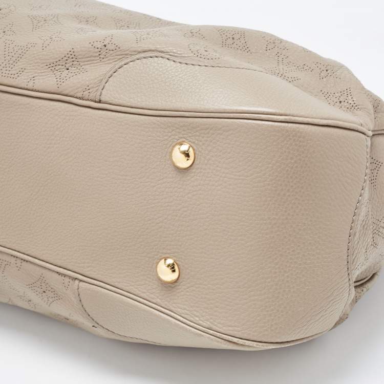 Pre Owned Louis Vuitton Grey Monogram Mahina Leather Solar PM Bag