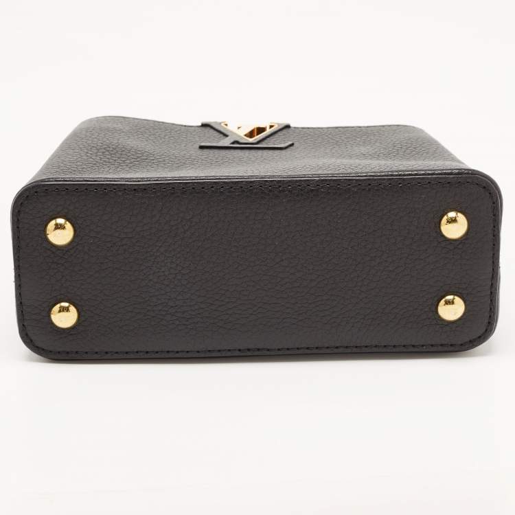 Pre Owned Louis Vuitton Black Leather Mini Capucines Bag