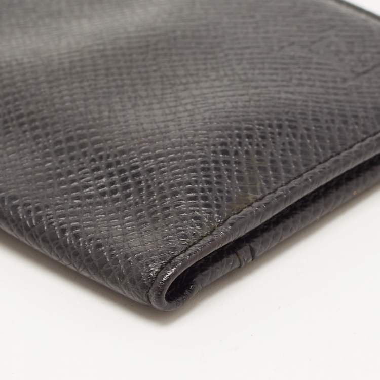 Pre Owned Louis Vuitton Black Taiga Leather Bifold Card Case