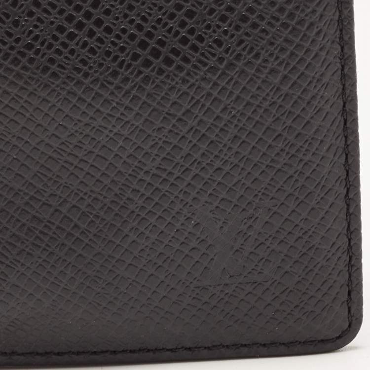 Pre Owned Louis Vuitton Black Taiga Leather Bifold Card Case