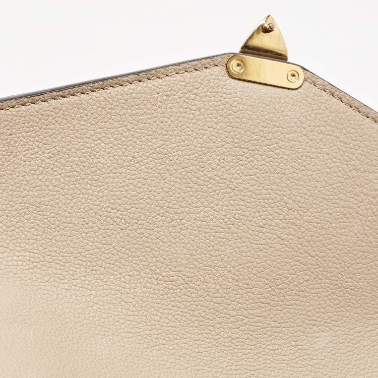 مملوكة مسبقًا Louis Vuitton Tourterelle Monogram Empreinte Leather Pochette Metis Bag