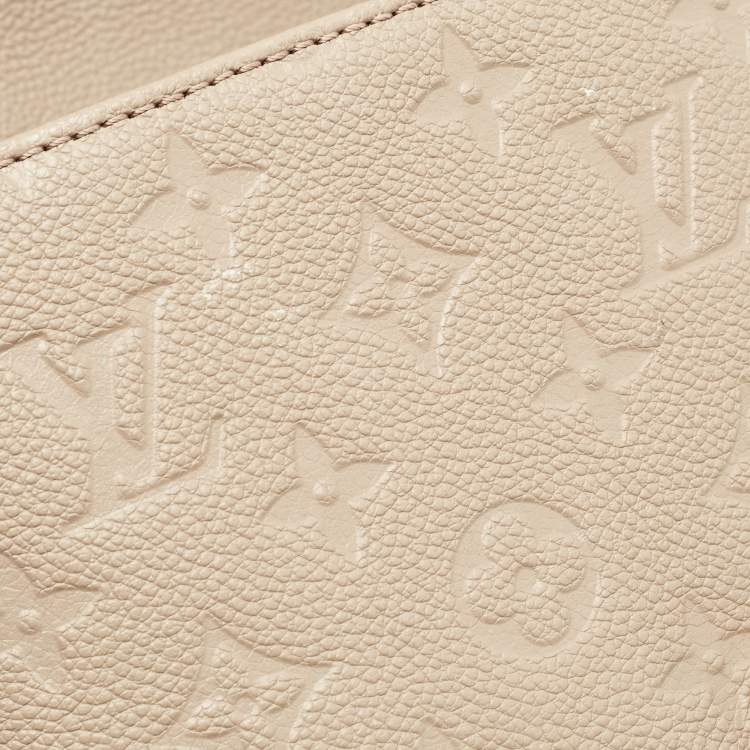 مملوكة مسبقًا Louis Vuitton Tourterelle Monogram Empreinte Leather Pochette Metis Bag