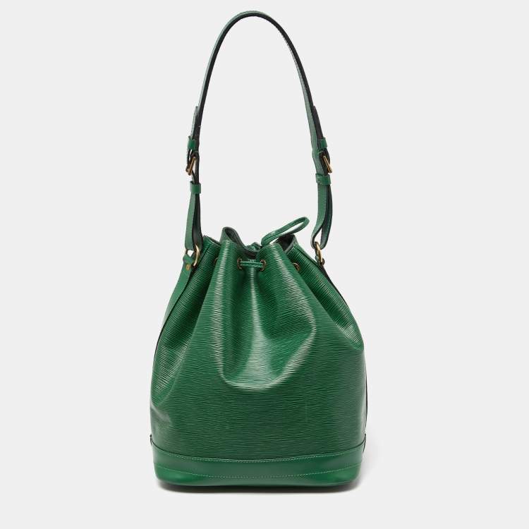 مملوكة مسبقًا Louis Vuitton Borneo Green Epi Leather Noe Bag