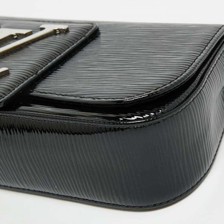 مملوكة مسبقًا Louis Vuitton Black Electric Epi Leather Sobe Clutch
