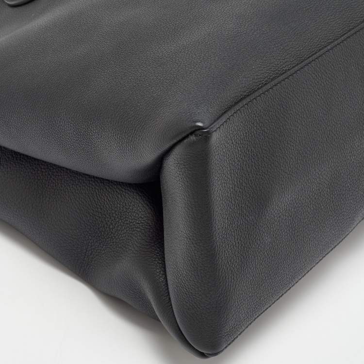 Pre Owned Louis Vuitton Black Leather Lockme Shopper Bag