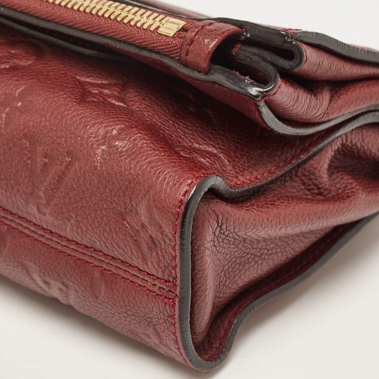 مملوكة مسبقًا Louis Vuitton Flamme Monogram Empreinte Leather Petillante Clutch
