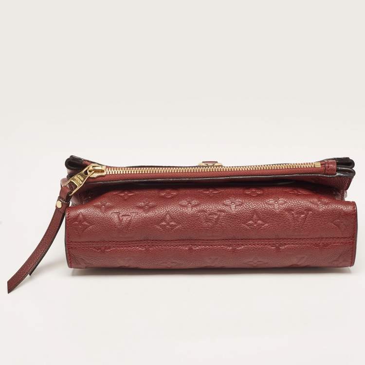 مملوكة مسبقًا Louis Vuitton Flamme Monogram Empreinte Leather Petillante Clutch