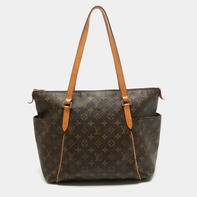 Pre Owned Louis Vuitton Monogram Canvas Totally MM Bag