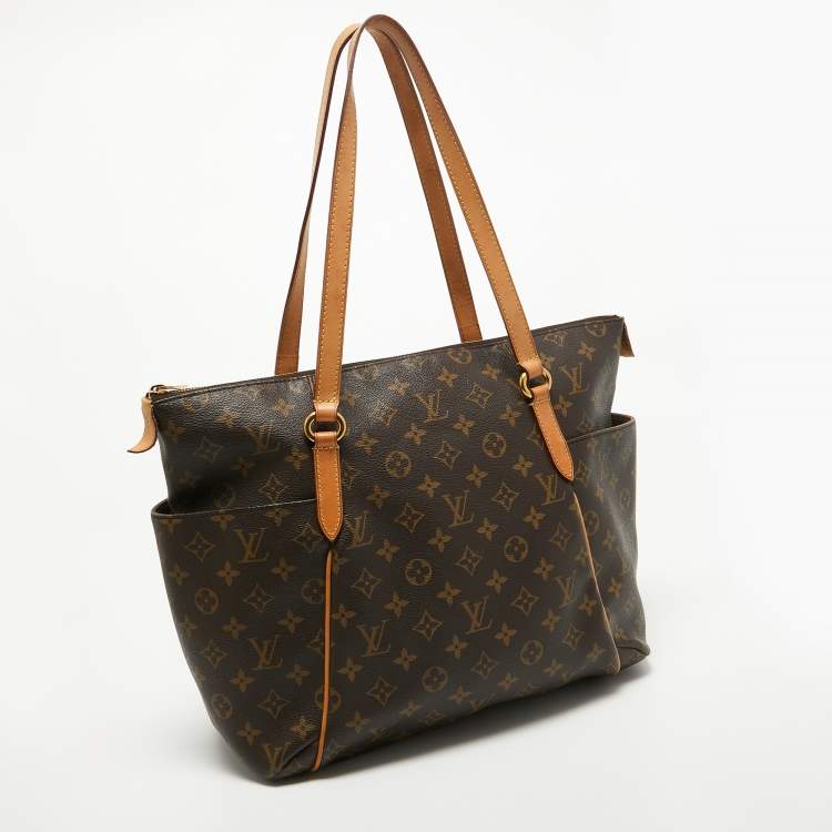Pre Owned Louis Vuitton Monogram Canvas Totally MM Bag