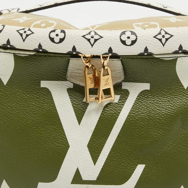 Pre Owned Louis Vuitton Khaki Green/Beige and White Monogram Giant Canvas Bum Bag