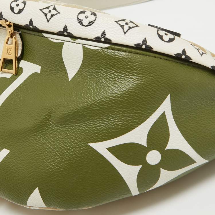 Pre Owned Louis Vuitton Khaki Green/Beige and White Monogram Giant Canvas Bum Bag