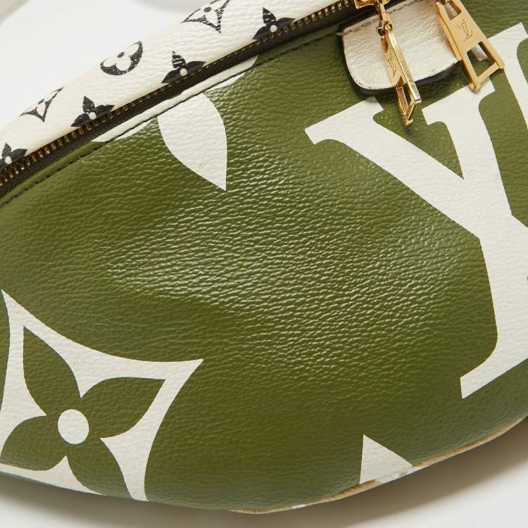 Pre Owned Louis Vuitton Khaki Green/Beige and White Monogram Giant Canvas Bum Bag