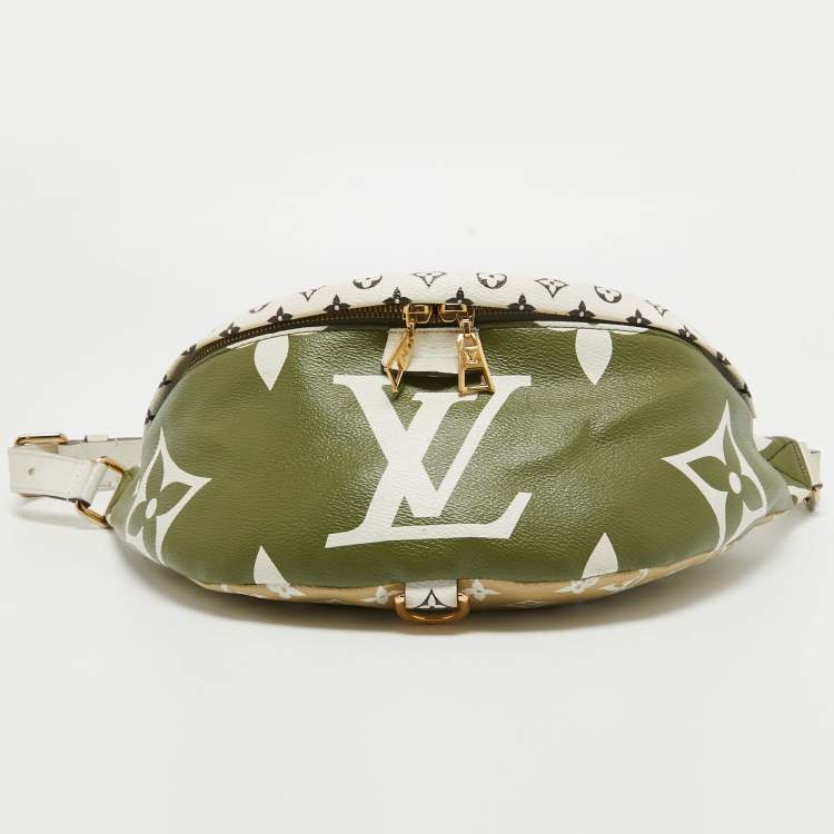 Pre Owned Louis Vuitton Khaki Green/Beige and White Monogram Giant Canvas Bum Bag
