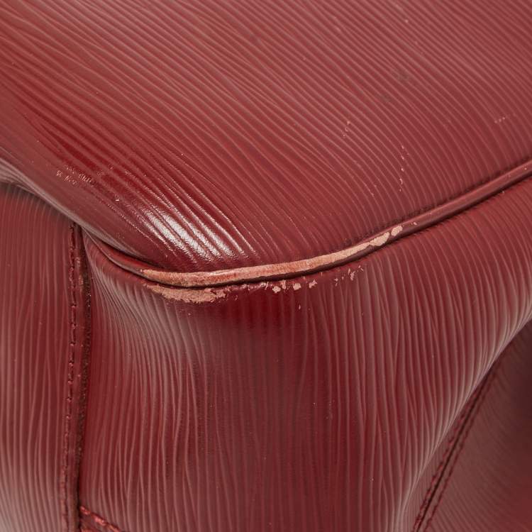 Pre Owned Louis Vuitton Rubis Epi Leather Passy PM Bag