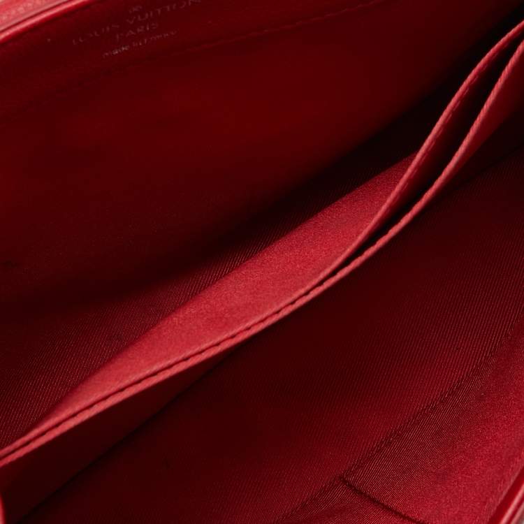 Pre Owned Louis Vuitton Rubis Leather Lockme II Bag