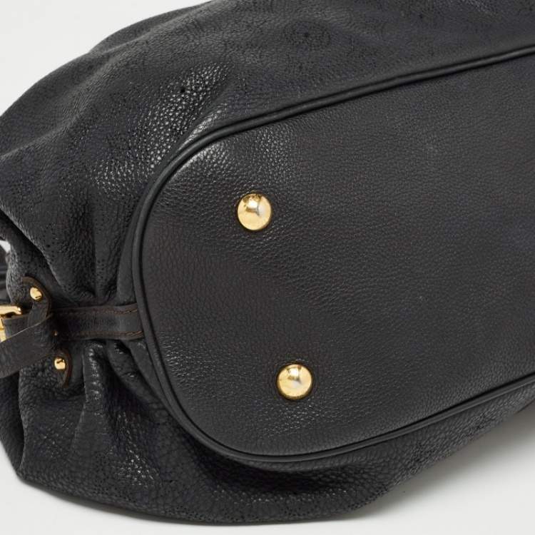 Pre Owned Louis Vuitton Black Monogram Mahina Leather Surya L Bag