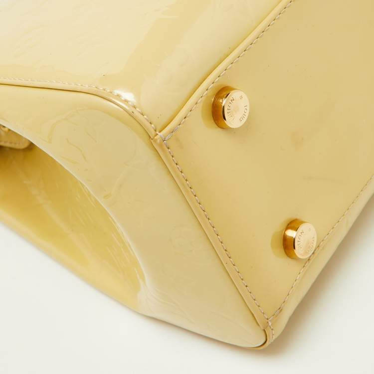 Pre Owned Louis Vuitton Blanc Corail Monogram Vernis Brea GM Bag