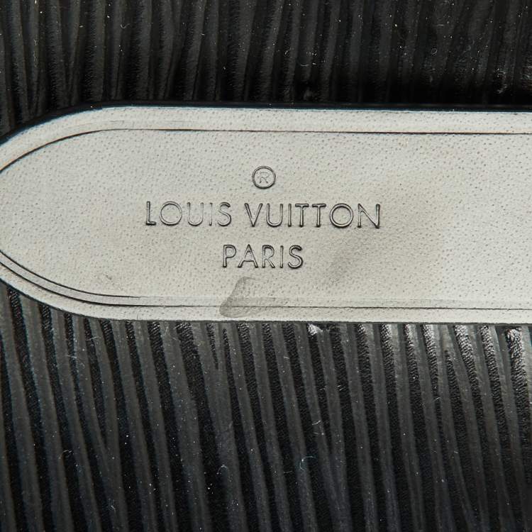 مملوكة مسبقًا Louis Vuitton Black Epi Leather NeoNoe MM Bag