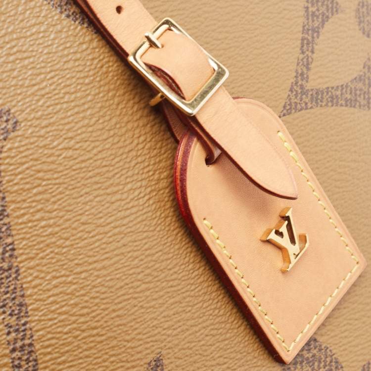 Pre Owned Louis Vuitton Monogram Giant Reverse Canvas Boite Chapeau Souple MM Bag