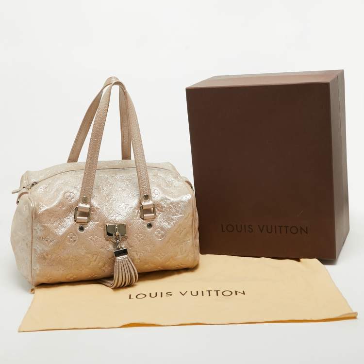 مملوكة مسبقًا Louis Vuitton Peach Monogram Shimmer Leather Limited Edition Comete Bag
