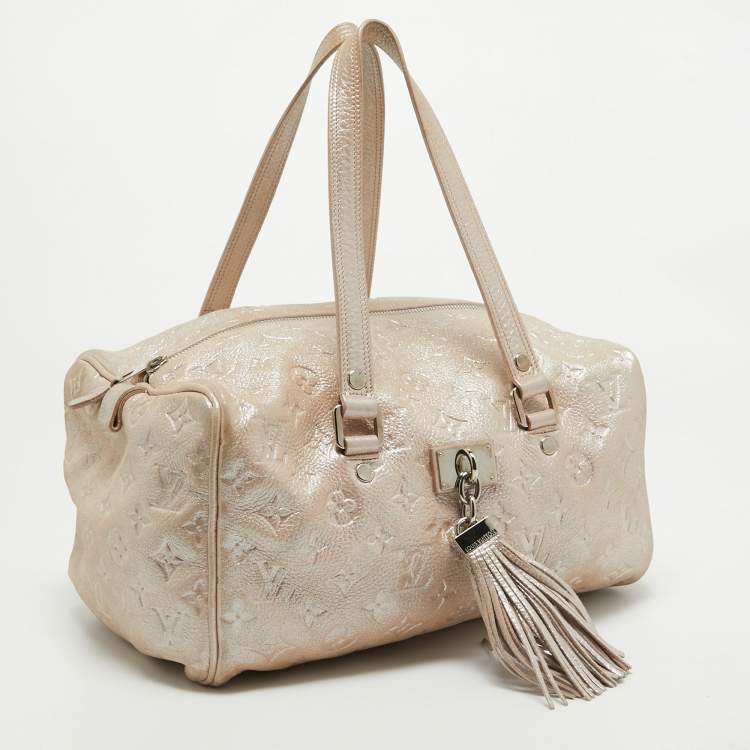 مملوكة مسبقًا Louis Vuitton Peach Monogram Shimmer Leather Limited Edition Comete Bag