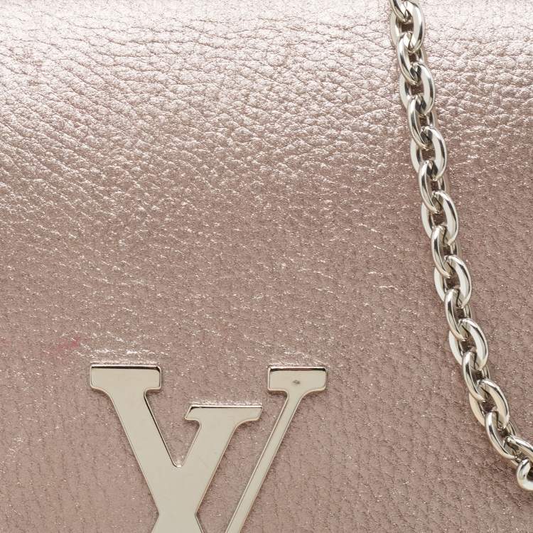 Pre Owned Louis Vuitton Metallic Pink Iridescent Leather Chain Louise Clutch