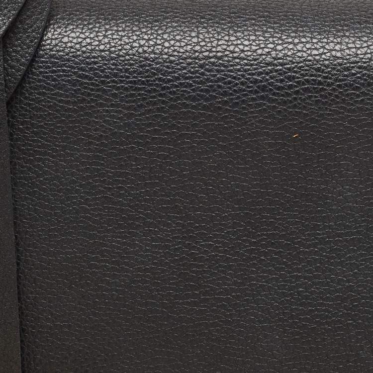 Pre Owned Louis Vuitton Black Leather Lockme II Bag