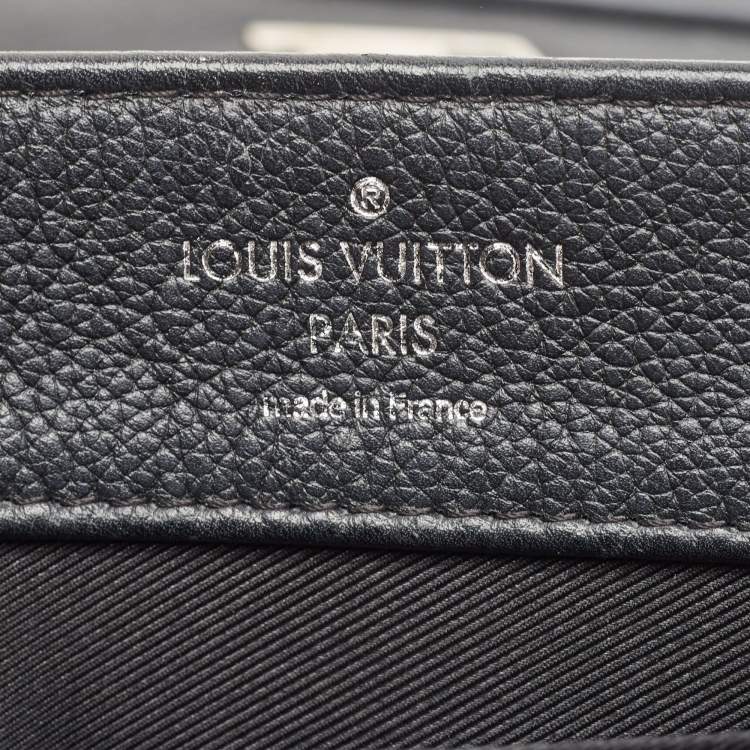 Pre Owned Louis Vuitton Black Leather Lockme II Bag